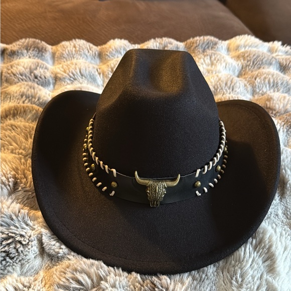 Accessories - Black Western Cowboy Hat with Bull Headband